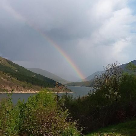 Zavojsko Jezero - Vila Jezero ปิโรต์ ภายนอก รูปภาพ